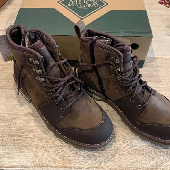 mens muck boots size 10